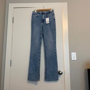 1975 slim flare jeans
